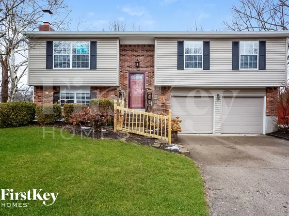 111 Timberlake Ct, Fishers, IN 46038