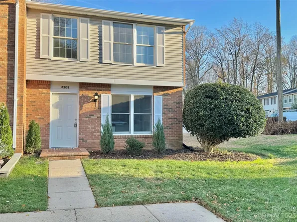 8208 Knights Bridge Rd, Charlotte, NC 28210