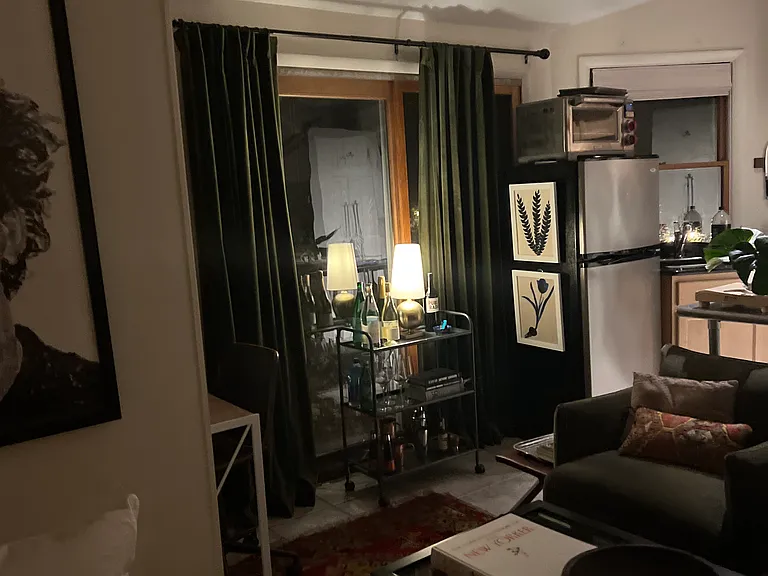 54 Parkwood Ave #1/2 — Photo 29