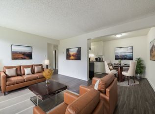 11915 34th St NW, Edmonton, AB T5W 4V4