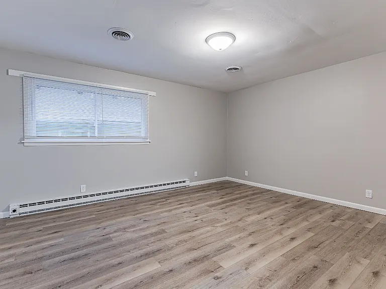 404 S Urbana Ave — Photo 7