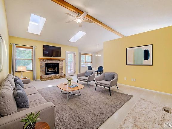4th image of 1265 Colby Dr