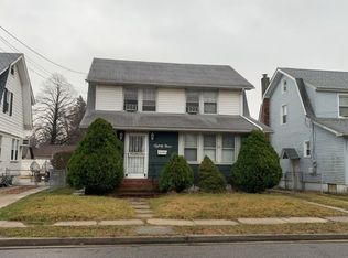 89 N Cottage St, Valley Stream, NY 11580