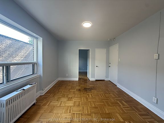 2nd image of 2770 Yonge St #112