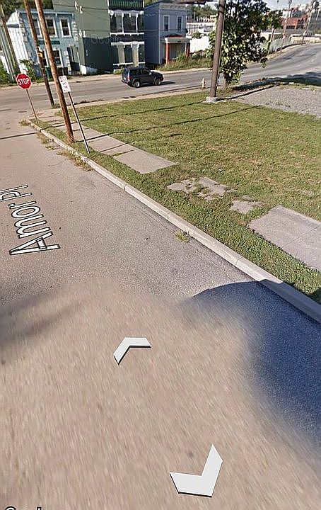 2nd image of 2238 Amor Pl
