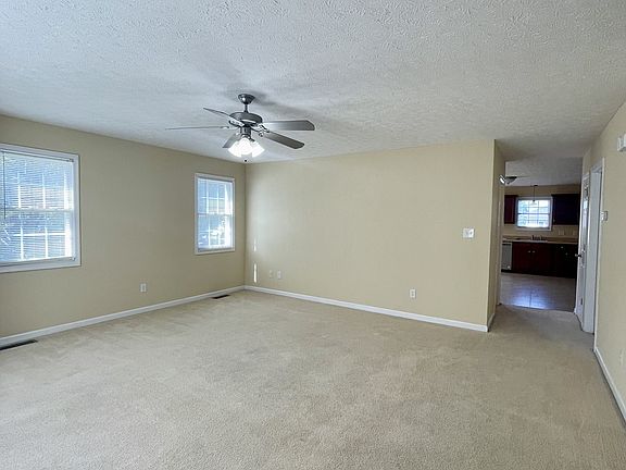 3rd image of 525 Northwynd Cir #1