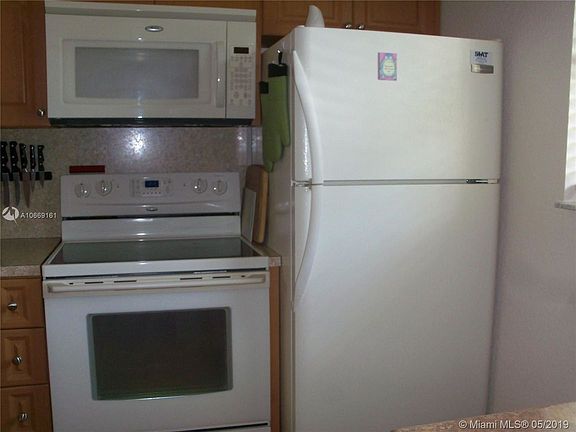 3rd image of 3531 NW 50th Ave APT 406