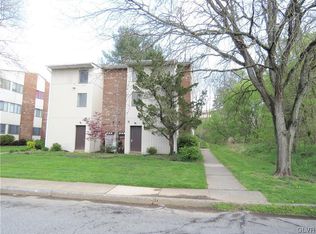 1547 Creekside Rd #B4-2, Whitehall, PA 18052