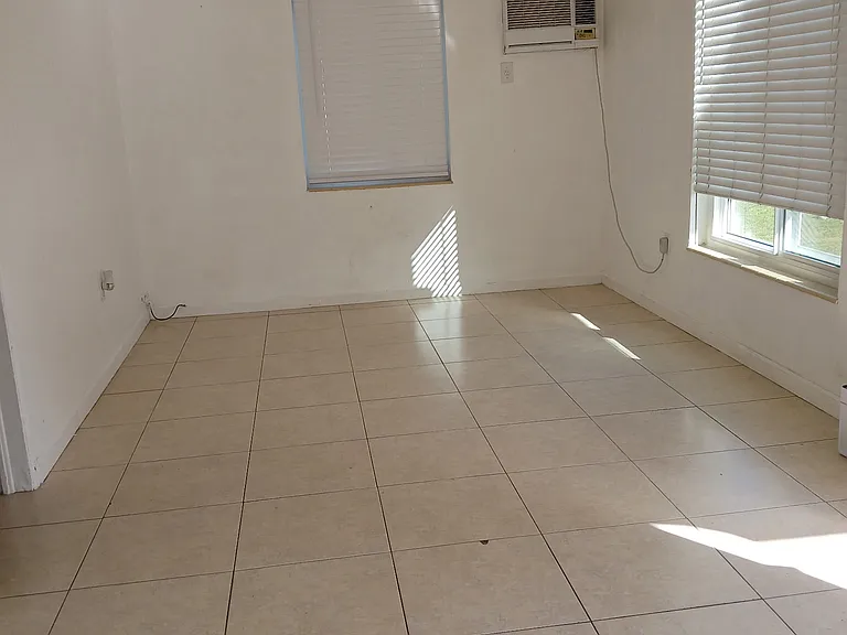 337 NE 110th St #337 — Photo 7