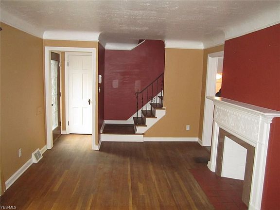 2nd image of 116 Wandle Ave