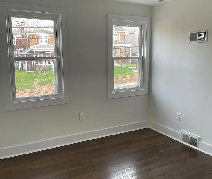 246 Division Ave NE — Photo 17