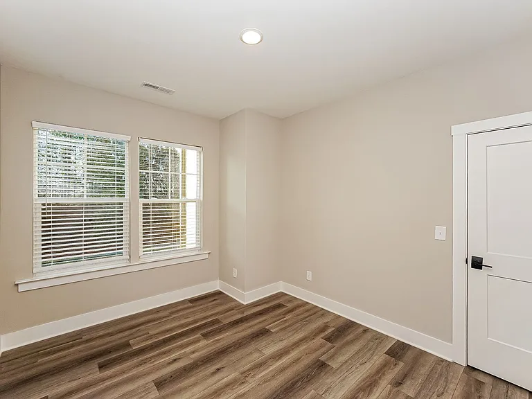 120 Glencoe Ln #104 — Photo 14