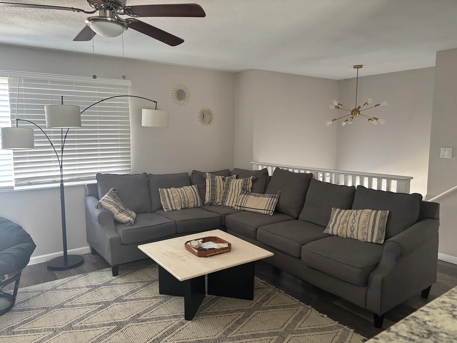 2262 Pear St — Photo 3