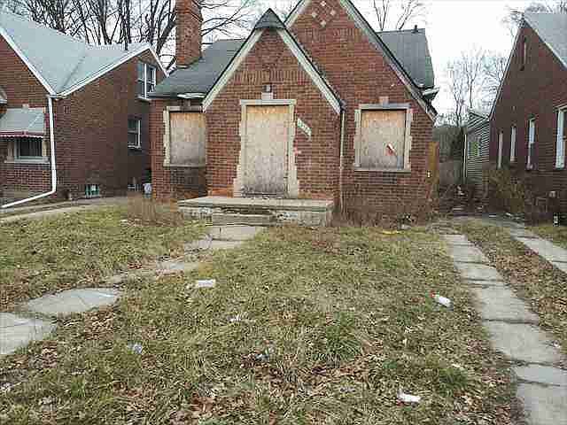 15752 Coyle