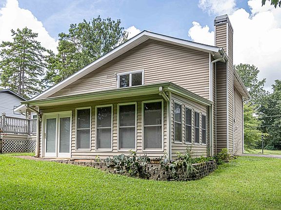 5th image of 3671 Mill Lake Dr