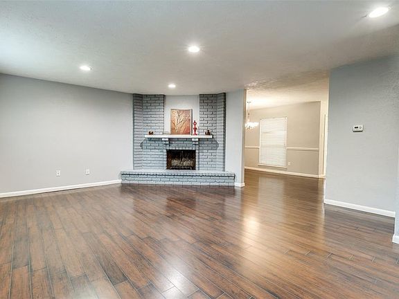 4th image of 4028 Bristlecone Ln