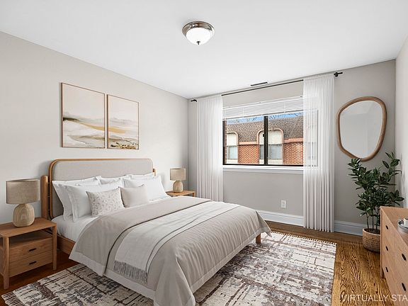 5th image of 657 Chestnut St