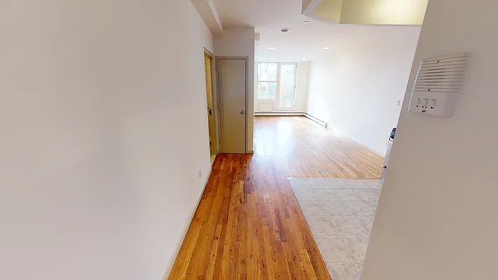 Rented by Metro Garden Realty NYC | media 1