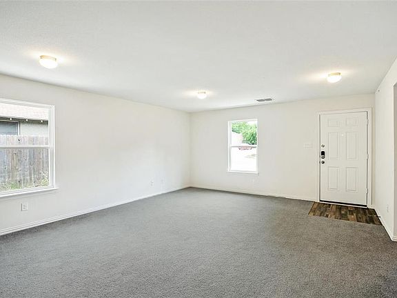 5th image of 2506 S Ayers Ave