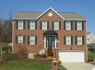304 Treetop Dr, Canonsburg, PA 15317