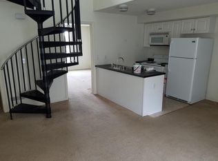 115 N 3rd St APT 204, Telford, PA 18969