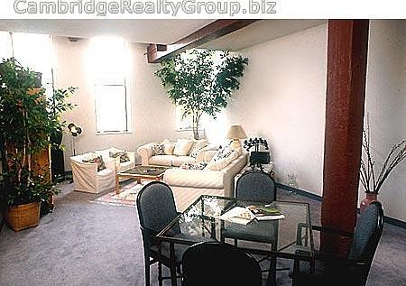 4th image of 194 Franklin St #113