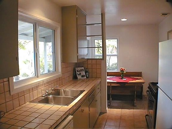 Galley kitchen with nook