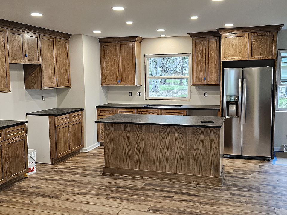 1st image of W239N6980 Gale Dr
