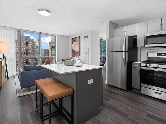 5th image of 400 E South Water St #2607