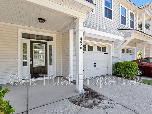 3rd image of 9620 Scarborough Ct