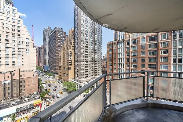 Rented by Bold New York | media 6