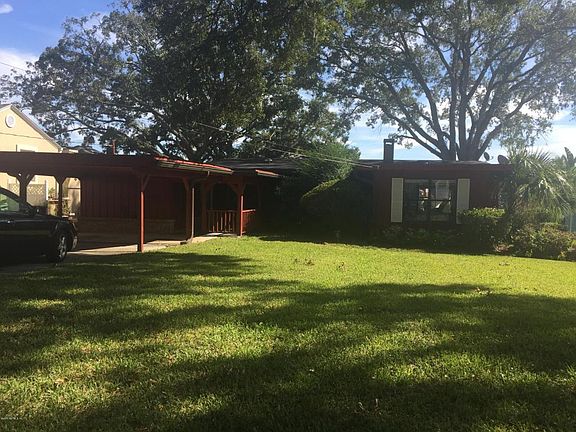 2nd image of 1463 River Hills Cir E