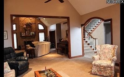 5th image of 1845 Twin Oaks Dr