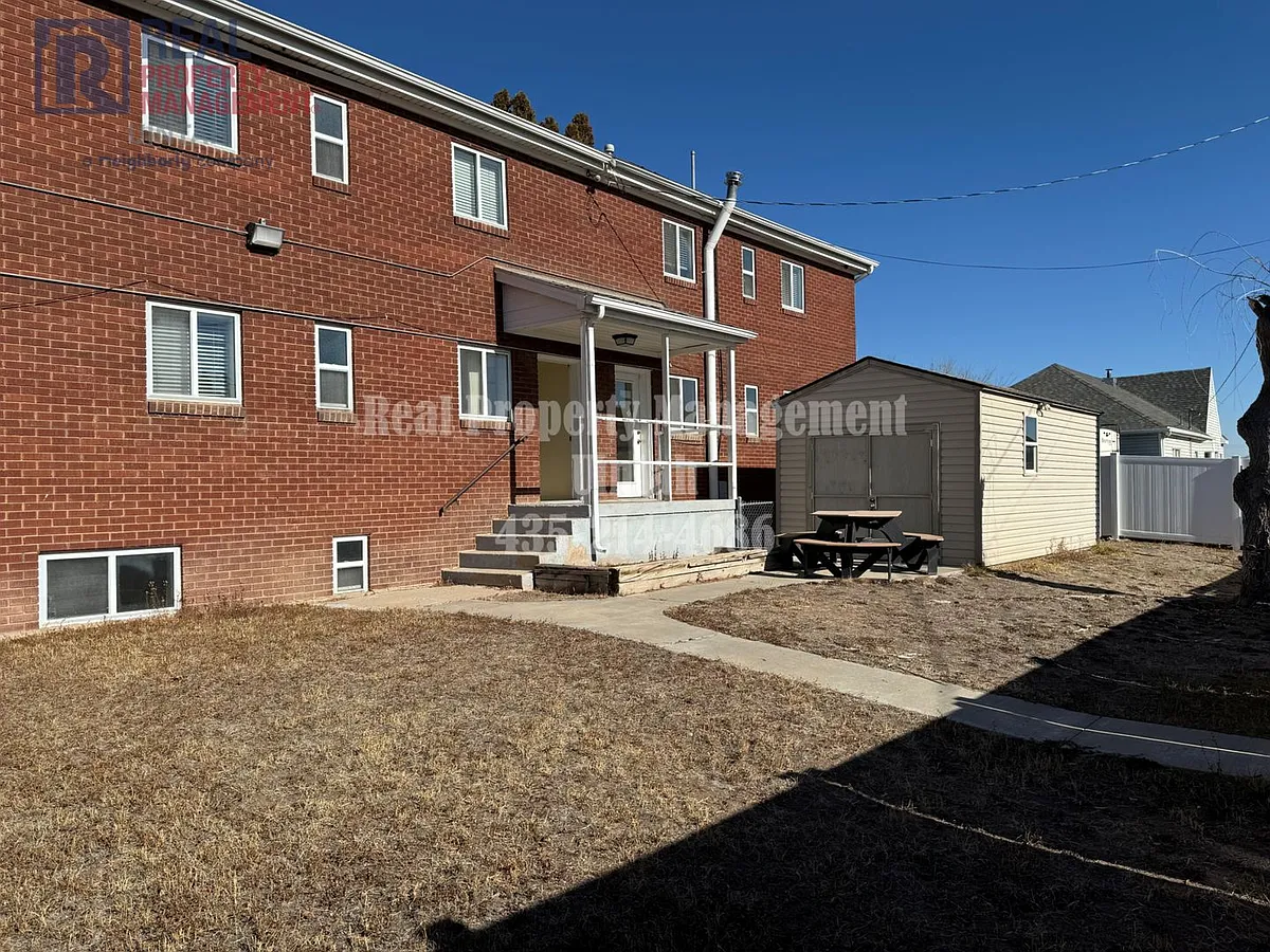 Building Photo - 145 W 100 N