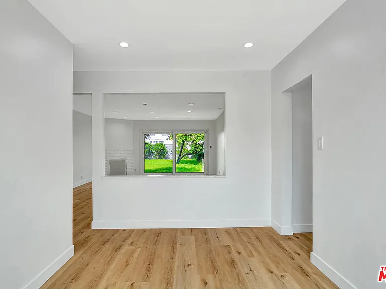 12801 Friar St — Photo 6