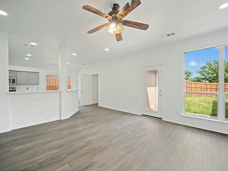 2130 Harvester Dr — Photo 29