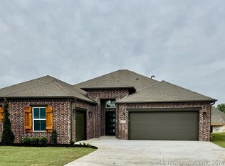 3012 S 7th Pl, Broken Arrow, OK 74012