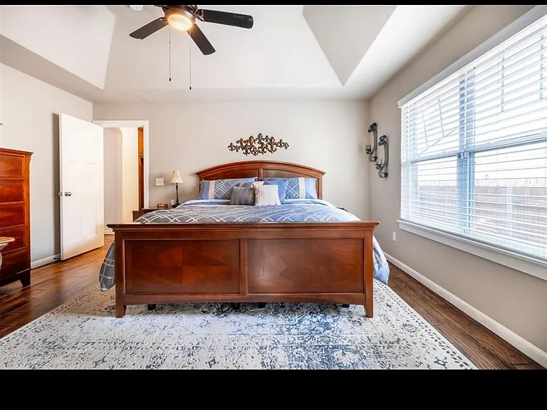 3725 Oakridge Cir — Photo 7