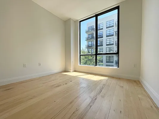 Rented by Premier One Realty LLC | media 23