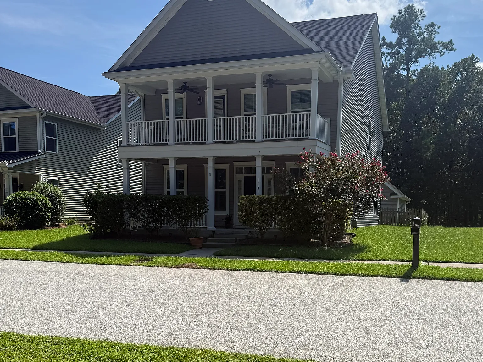 1161 Updyke Dr — Photo 2