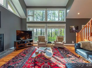 171 Wilson Ct, Lake Lure, NC 28746