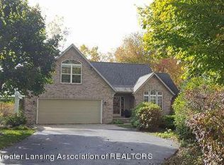 2682 Walnut Grv, Grand Ledge, MI 48837
