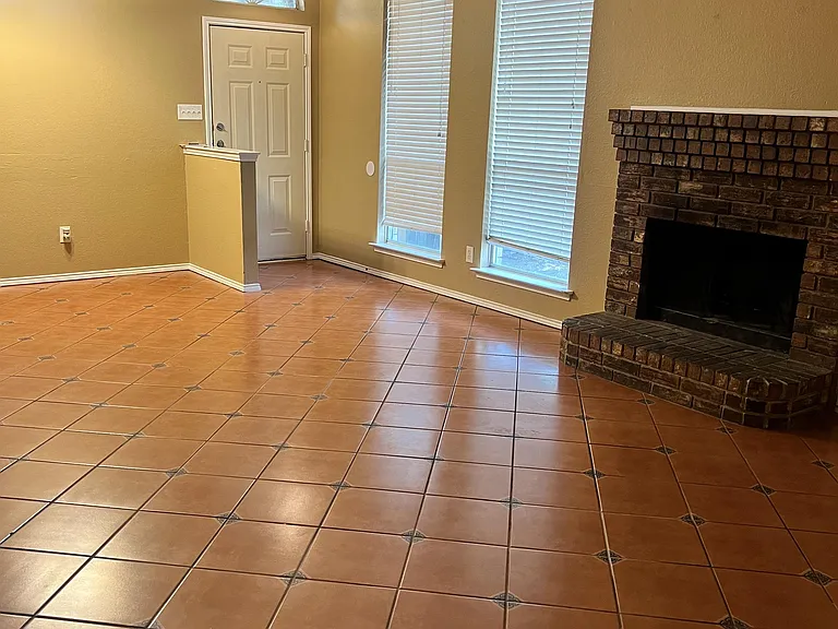 2345 Browning Dr — Photo 5