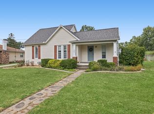 320 Roberts St, Mount Zion, IL 62549