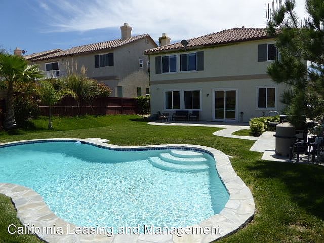 1st image of 17165 Crest Heights Dr