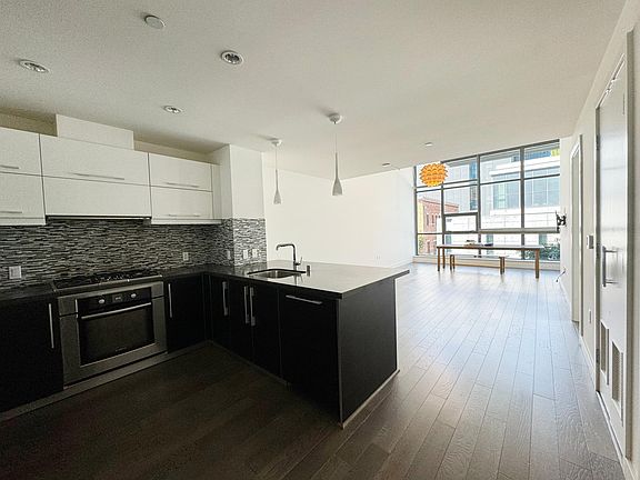4th image of 435 China Basin St Unit 209