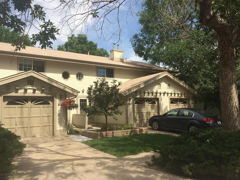 809 Illinois St — Photo 1