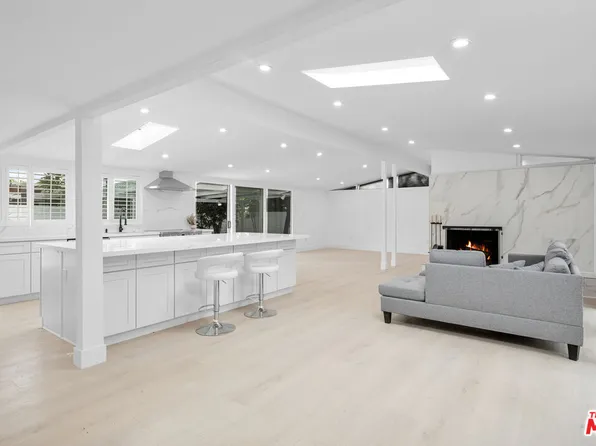 2380 W Mall Ave, Anaheim, CA 92804