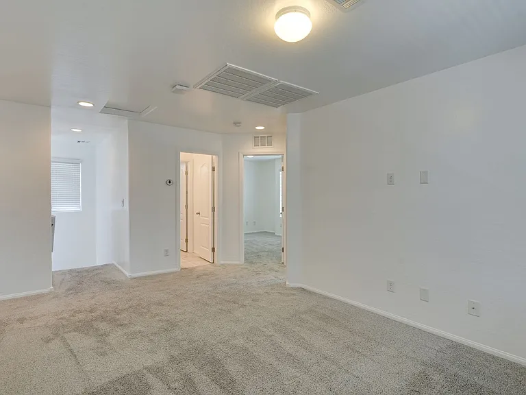 10768 Yarmouth Bay Ct — Photo 28