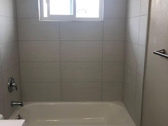 4th image of 202 Wilton Dr #4